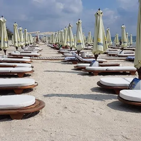 Arion Beach Apartman *