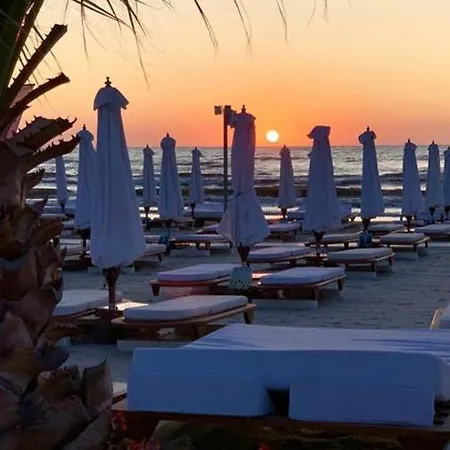 Arion Beach Mamaia